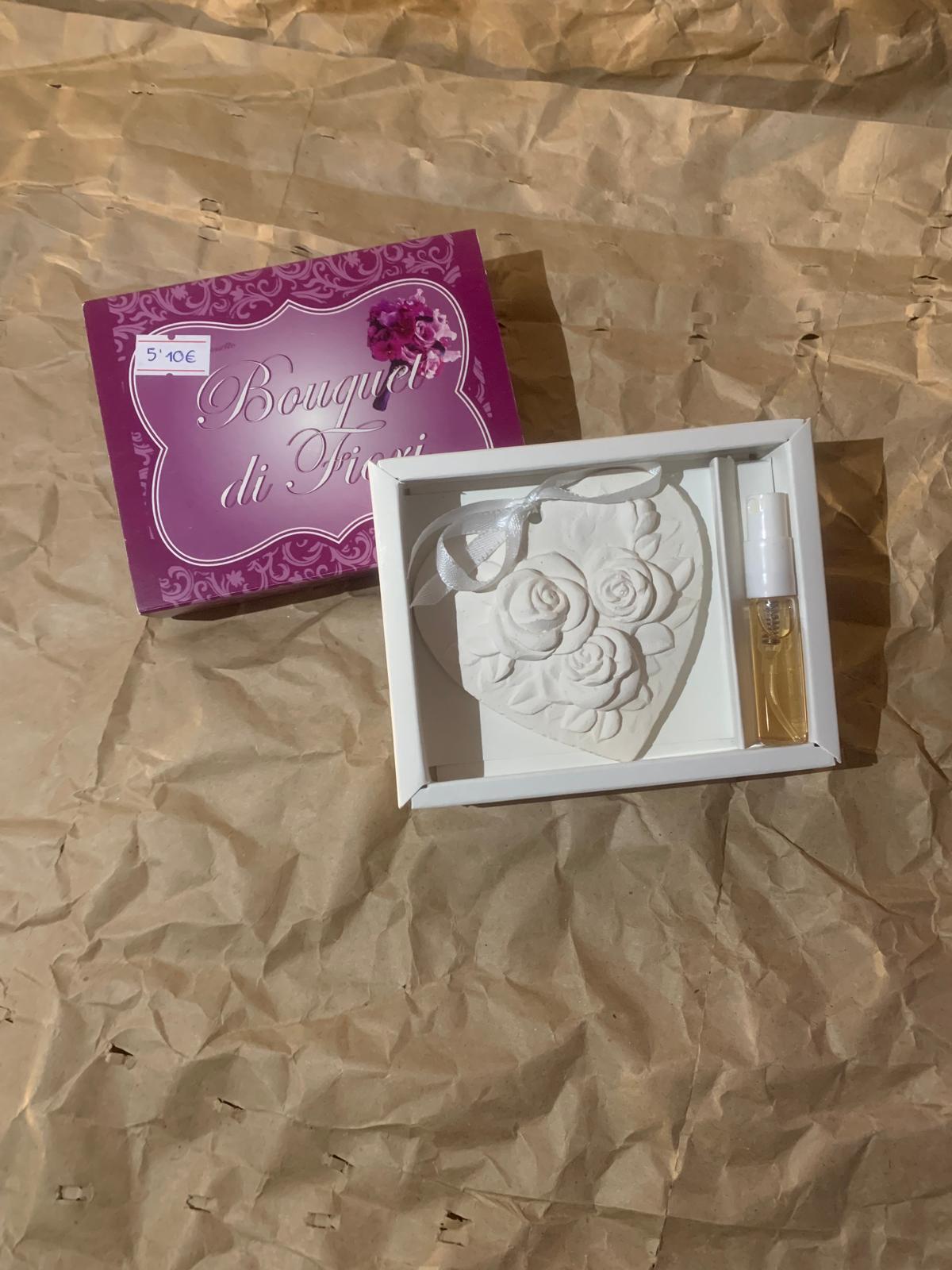 Corazón de Cerámica Perfumada – Aroma y Encanto Natural