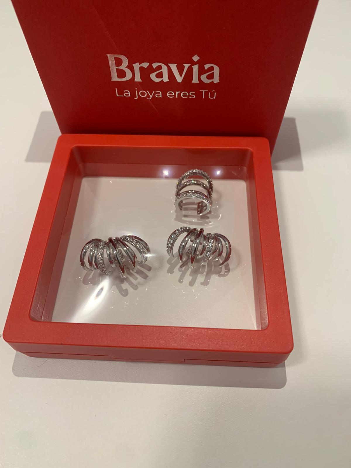 Pendientes múltiples plateados