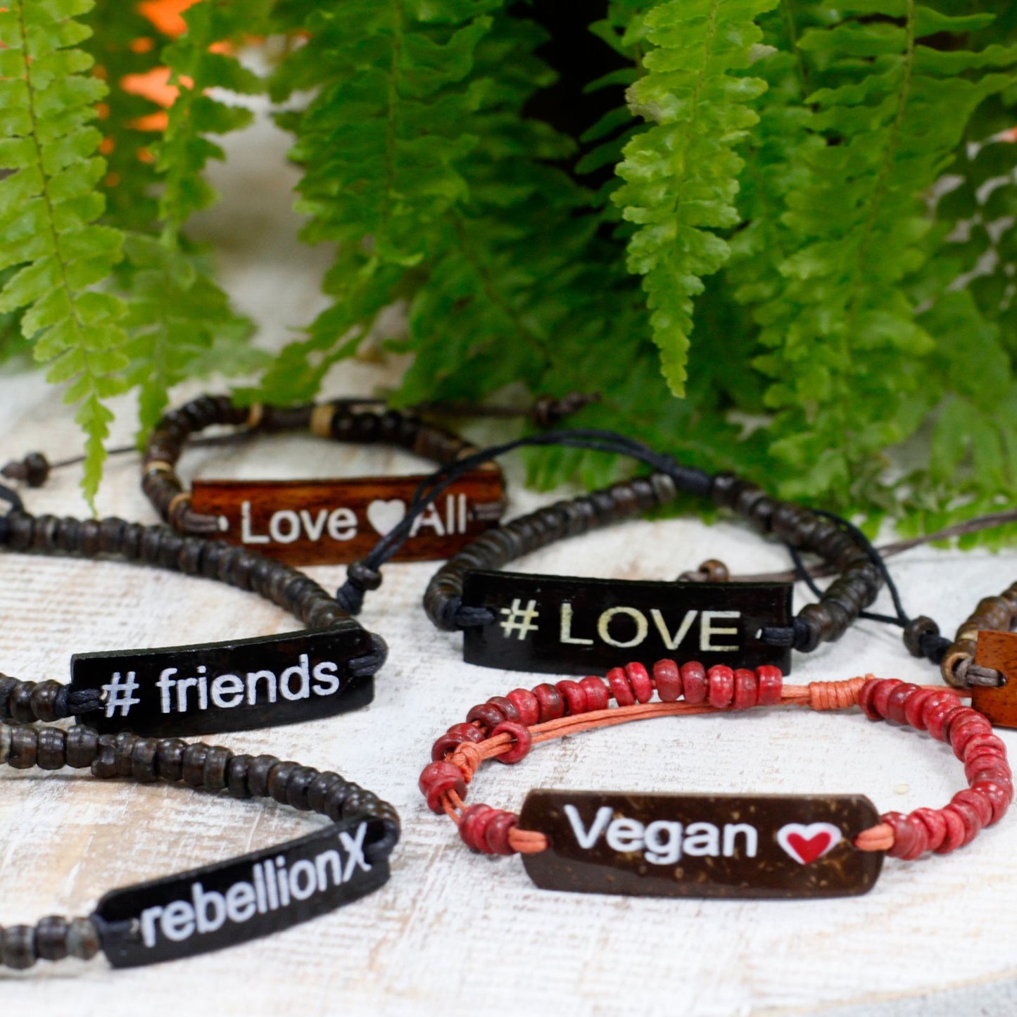 Brazaletes Coco Slogan - #Friends - Tienda Online de Productos Naturales y Ecológicos