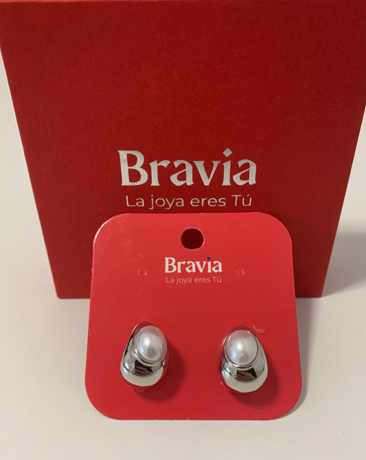 Pendientes Plateados Cortos con Perla Blanca Bravia