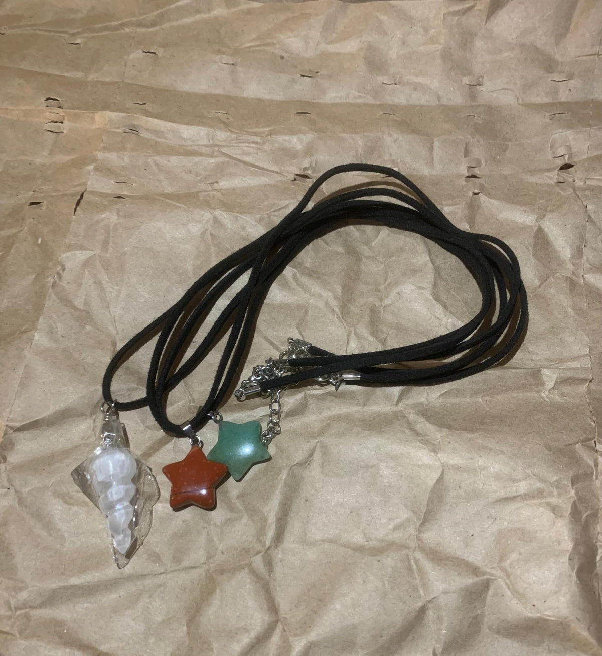 Pack 3 Collares con Piedras Preciosas – Estilo y Energía Natural