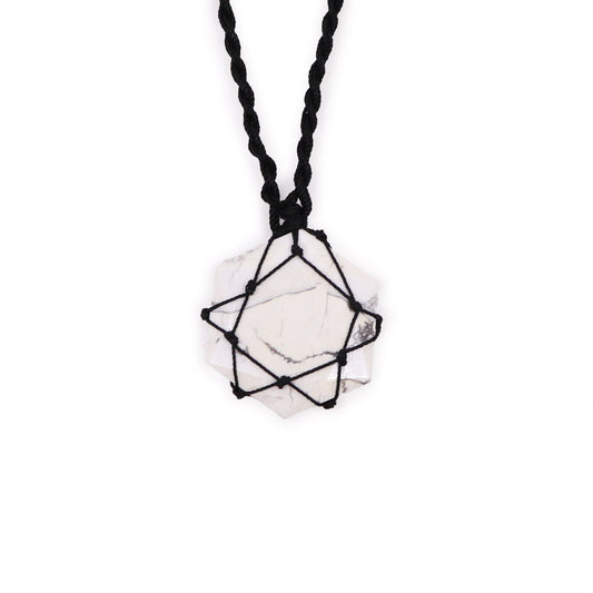 Colgante hexagonal de piedras preciosas entrelazada - Howlita blanca - Tienda Online de Productos Naturales y Ecológicos