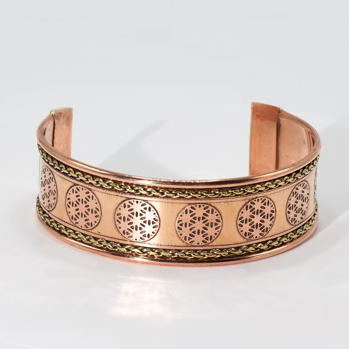 Pulseras de cobre con banda ancha y decoración de latón (surtidas) - Tienda Online de Productos Naturales y Ecológicos