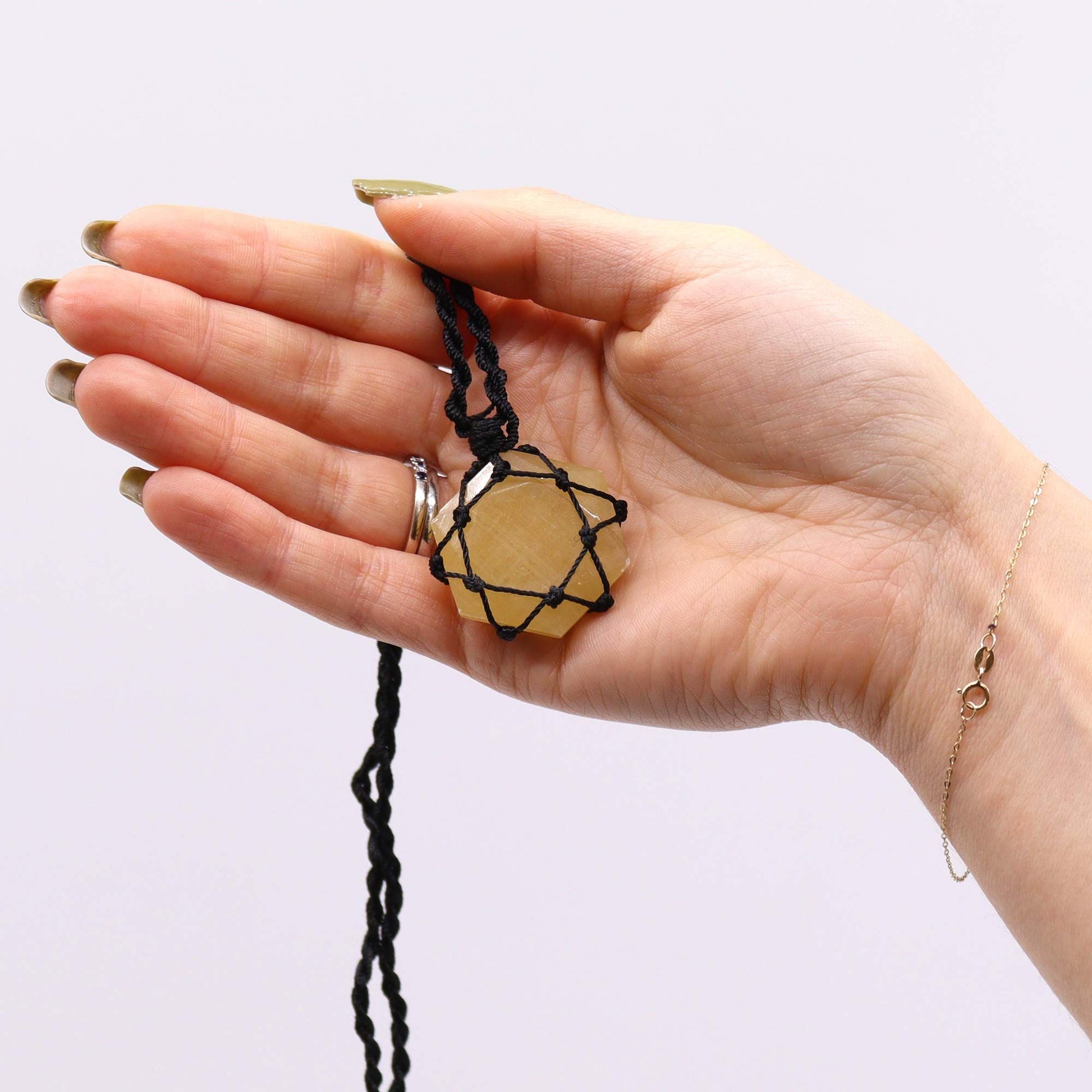 Colgante hexagonal de piedras preciosas entrelazada - Cuarzo amarillo - Tienda Online de Productos Naturales y Ecológicos