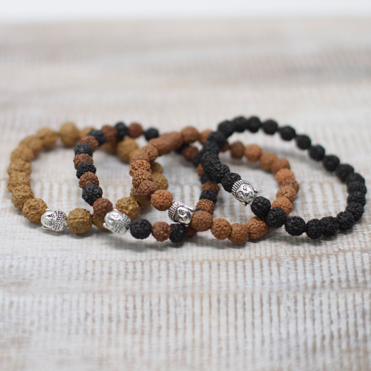 Surtido de brazaletes Rudraksha Buddah - Tienda Online de Productos Naturales y Ecológicos