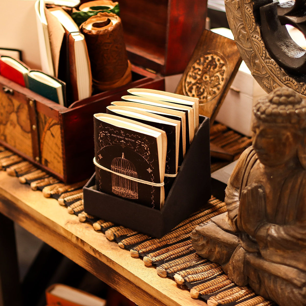 Cuadernos de rituales de brujas surtidos - Cuero (15,2 x 11,4 cm) - Vitrina - Tienda Online de Productos Naturales y Ecológicos