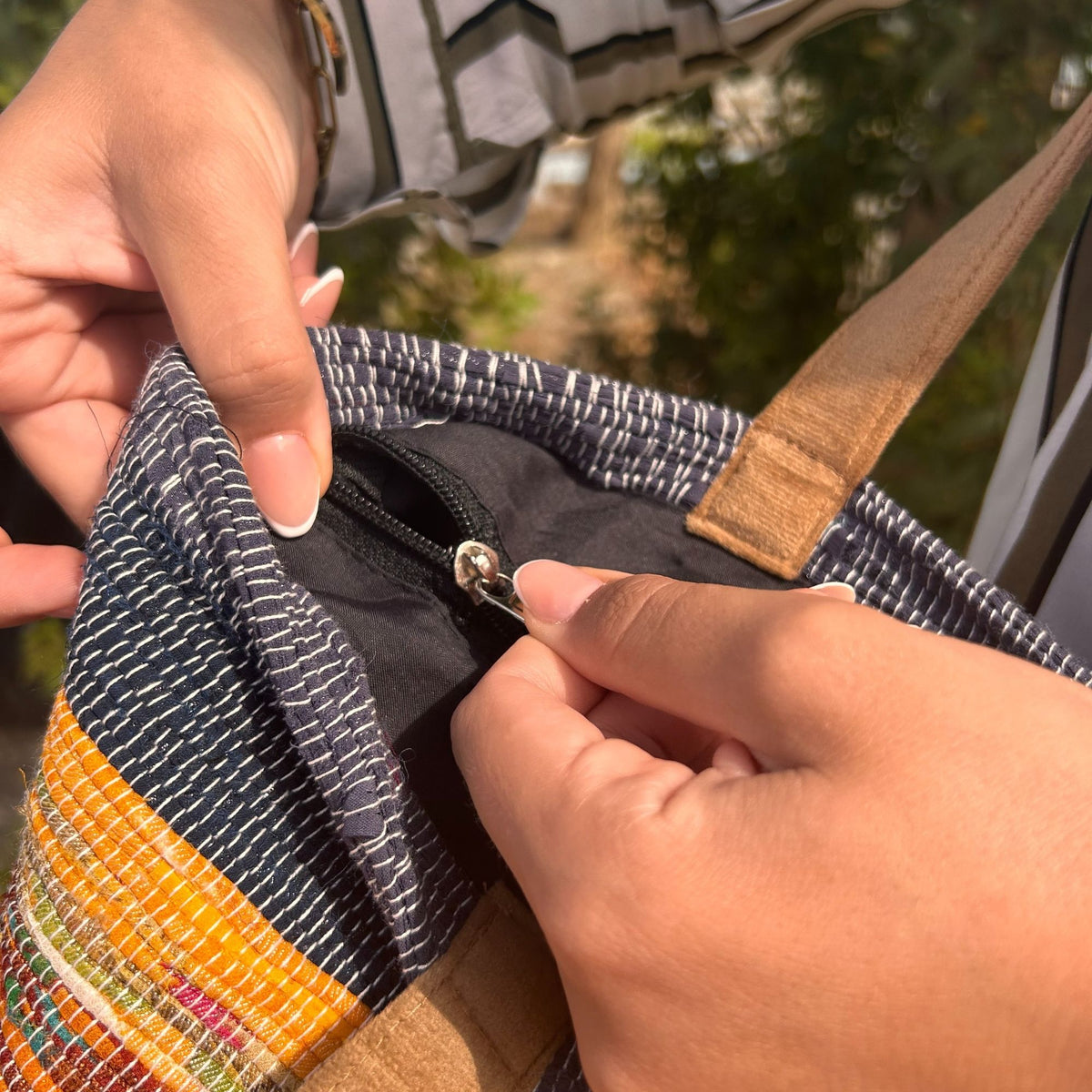 Bolso Grande de Tapetes Reciclados - Sombras de setas - Tienda Online de Productos Naturales y Ecológicos