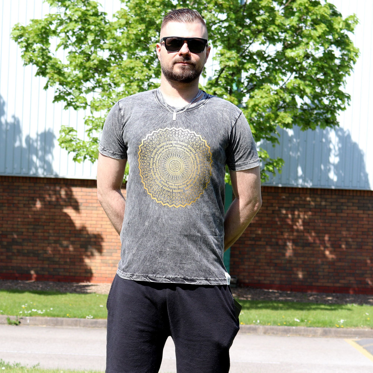 Camiseta Nomad Sari Pequeña - Mandala - Gris oscuro - Tienda Online de Productos Naturales y Ecológicos