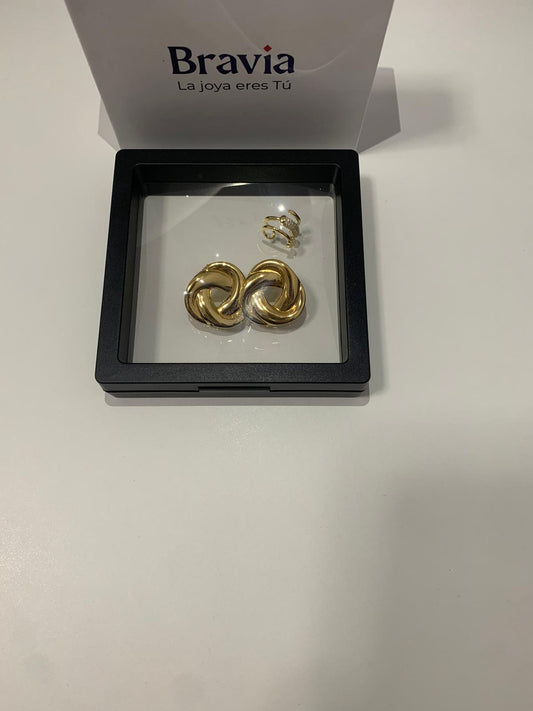 Pendientes Dorados Circular Entrelazados